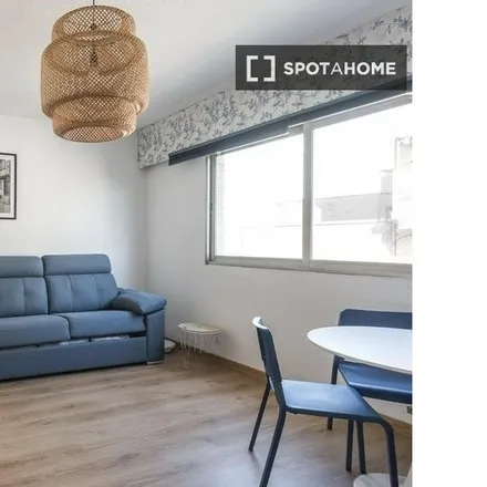 Rent this 2 bed apartment on Calle de Martínez Izquierdo in 28028 Madrid, Spain