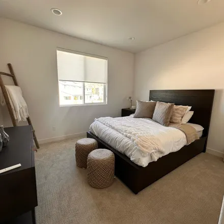 Rent this 1 bed room on 27789 Claremore Way in Santa Clarita, CA 91350