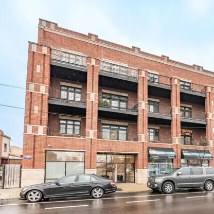 Buy this 3 bed condo on 4137-4145 North Kedzie Avenue in Chicago, IL 60625