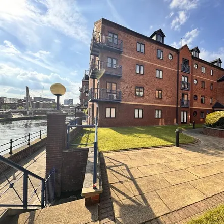 Rent this 2 bed apartment on 46 The Calls in Leeds, LS2 7BJ