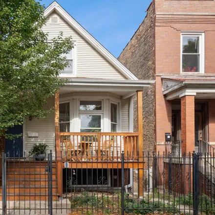 Rent this 2 bed house on 2744 West Nelson Street in Chicago, IL 60618