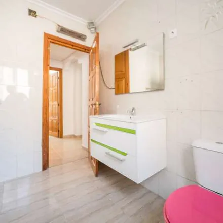 Image 3 - Carrer de Molinell, 12, 46010 Valencia, Spain - Apartment for rent