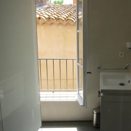 Image 8 - 83990 Saint-Tropez, France - Apartment for rent