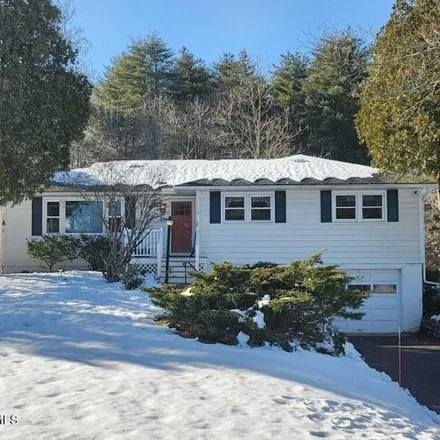 Rent this 3 bed house on 99 West Mountain Road in Queensbury, NY 12804