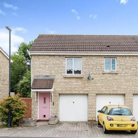 Buy this 2 bed house on Gable Close in Swindon, SN25 4XG