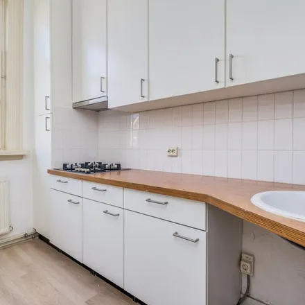 Rent this 4 bed apartment on Schietbaanlaan 105B in 3021 LH Rotterdam, Netherlands