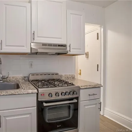 Image 7 - 240 Martine Avenue, City of White Plains, NY 10601, USA - Apartment for rent