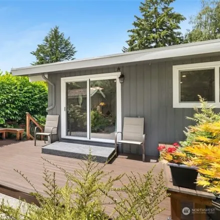 Image 6 - 8916 25th Ave NE, Seattle, Washington, 98115 - House for sale