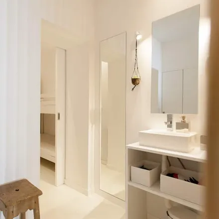 Rent this 2 bed apartment on 1200-099 Distrito da Guarda
