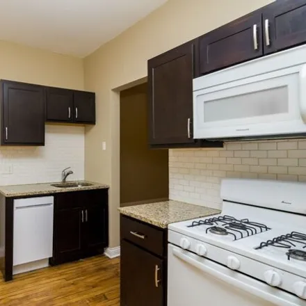 Image 3 - 2346 N Kenneth Ave Apt 1W, Chicago, Illinois, 60639 - Apartment for rent