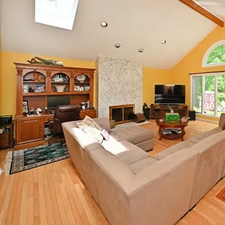 Image 3 - 1026 Wildwood Road, Oradell, Bergen County, NJ 07649, USA - House for sale