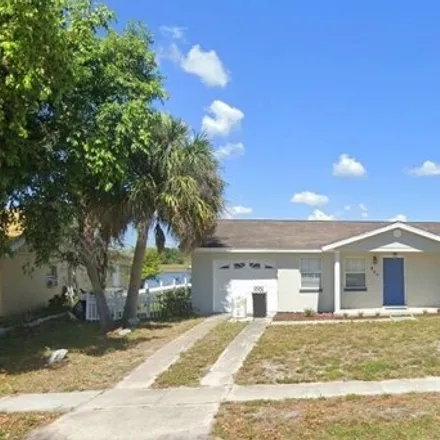 Buy this 2 bed house on 955 Florida Parkway in Buenaventura Lakes, FL 34743