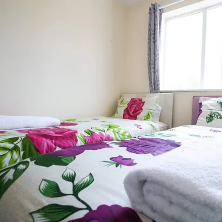 Rent this 3 bed apartment on Birmingham in B31 2TD, United Kingdom