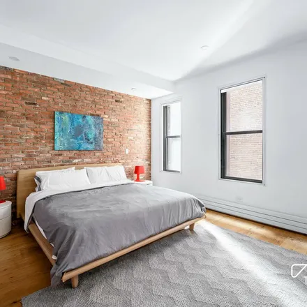 Rent this 4 bed apartment on 525 Broome Street in New York, NY 10013