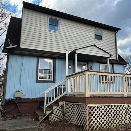 Buy this studio house on 104 Wallace Avenue in Wilkins Township, Allegheny County