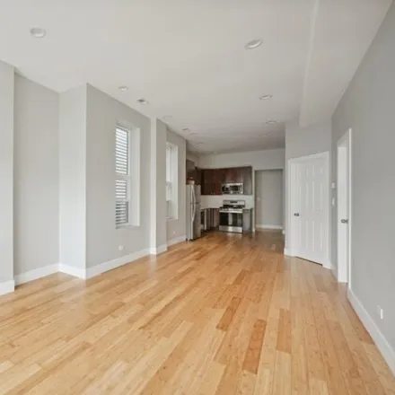 Image 9 - 2526 West Lexington Street, Chicago, IL 60624, USA - House for rent