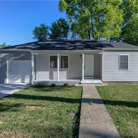 Buy this 2 bed house on 1224 Northeast 43rd Terrace in Kansas City, MO 64116