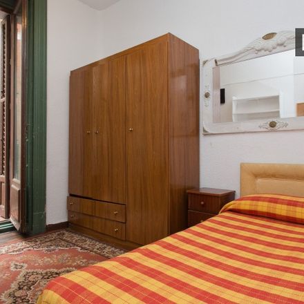9 Bed Apartment At Bombay Masala Calle De San Bernardino 1