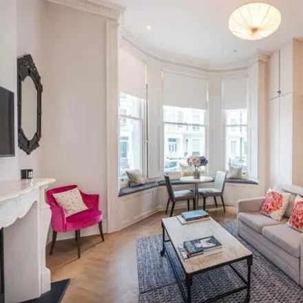 Image 4 - NH London Kensington, 202-220 Cromwell Road, London, SW5 0ST, United Kingdom - Apartment for sale