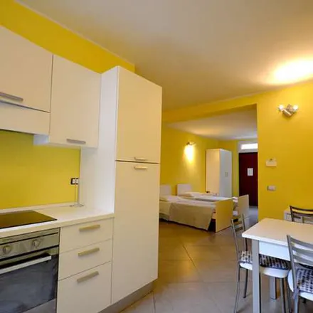Image 2 - Via Bordighera - Via Rimini, Via Bordighera, 20143 Milan MI, Italy - Apartment for rent