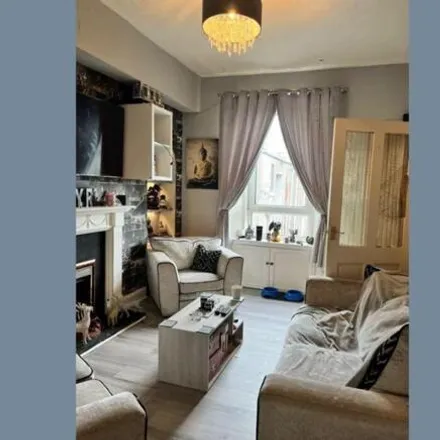 Image 2 - Coral, UnionStreet, Falkirk, FK2 7NZ, United Kingdom - Apartment for sale