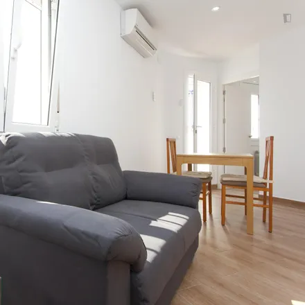 Image 4 - Carrer de Sants, 215, 08028 Barcelona, Spain - Apartment for rent