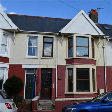 Buy this 4 bed townhouse on Blundell Avenue in Porthcawl, CF36 3YY
