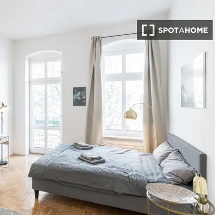 Rent this 4 bed apartment on Evangelischer Kindergarten Gethsemane in Buchholzer Straße, 10437 Berlin