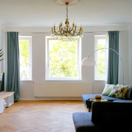 Rent this 4 bed apartment on Clemensstraße 80 in 80796 Munich, Germany