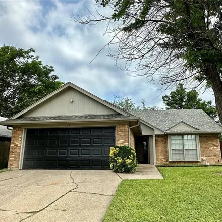 Rent this 3 bed house on 865 Cornfield Drive in Arlington, TX 76017