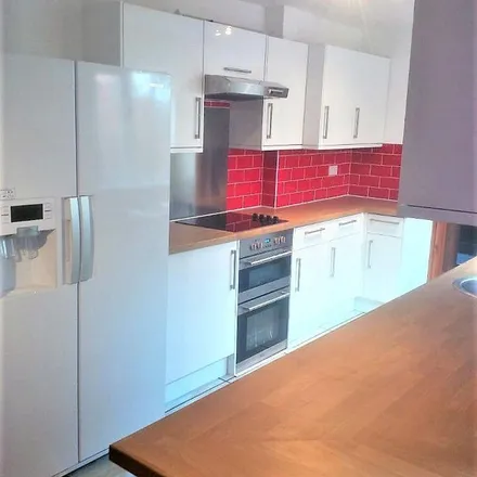Rent this 5 bed apartment on Lime Close in West Bromwich, B70 9LJ