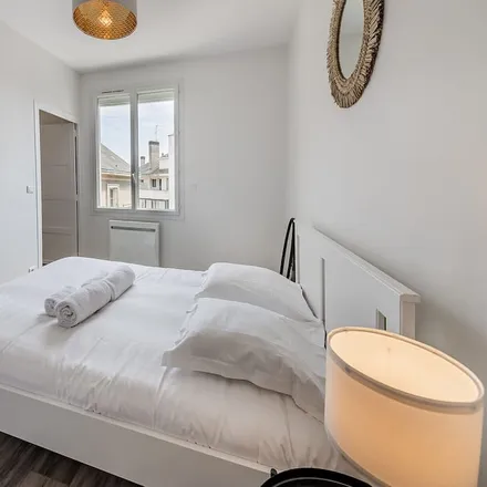Image 1 - Angers, Maine-et-Loire, France - Apartment for rent