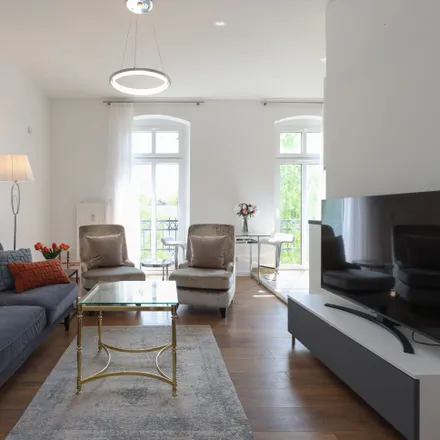 Rent this 2 bed apartment on Emmentaler Straße 162 in 13409 Berlin, Germany