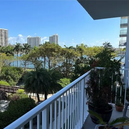 Image 1 - 2801 Northeast 183rd Street, Aventura, FL 33160, USA - Condo for sale