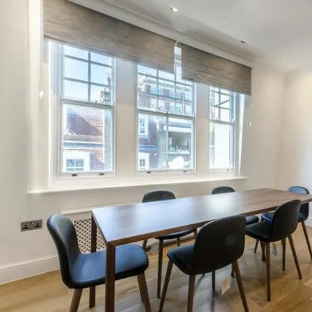 Buy this 3 bed apartment on Stalbridge Buildings in Lumley Street, London