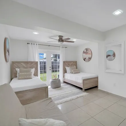 Image 7 - Sunny Isles Beach, FL - House for rent