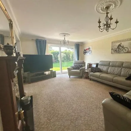 Image 4 - Perrycrofts Crescent, Leyfields, B79 8TT, United Kingdom - House for sale