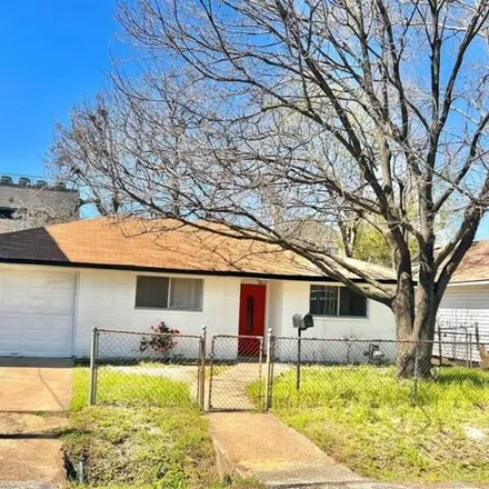 Buy this 2 bed house on 807 Lawrence Street in Houston, TX 77007