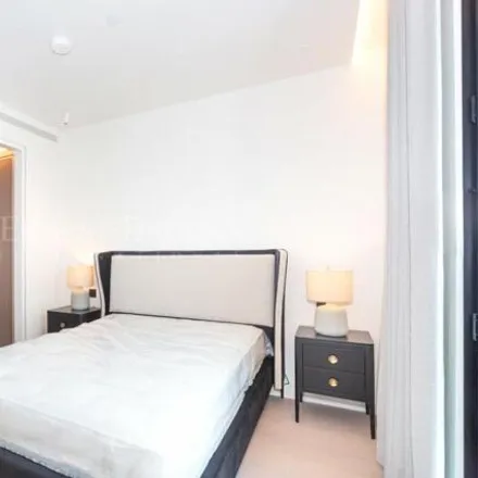 Image 2 - UBL UK, Brook Street, East Marylebone, London, W1S 3QD, United Kingdom - Room for rent