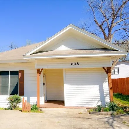 Buy this 4 bed house on 624 North Adelaide Street in Terrell, TX 75160