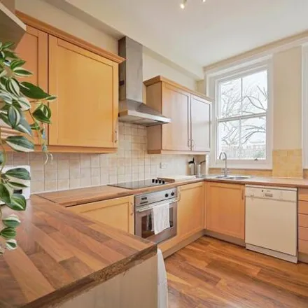 Image 7 - 48 Penywern Road, London, SW5 9AS, United Kingdom - Apartment for sale