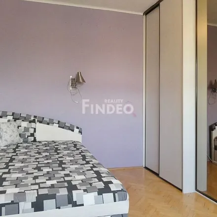 Rent this 4 bed apartment on Sokolovská 424/5 in 276 01 Mělník, Czechia