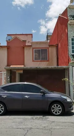 Buy this studio house on Calle Bocaccio in U.H. Fovissste José María Morelos, 55016 Ecatepec de Morelos
