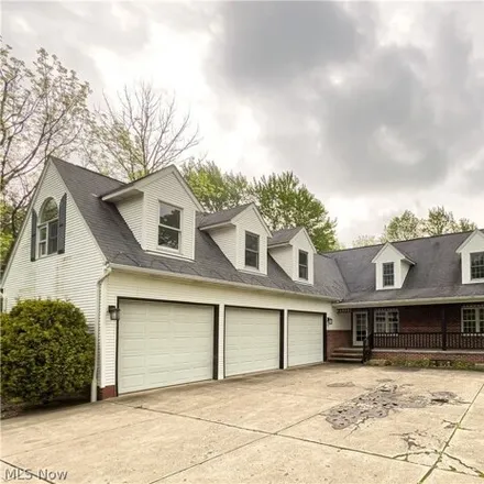 Buy this 6 bed house on 38367 Rogers Road in Willoughby Hills, OH 44094