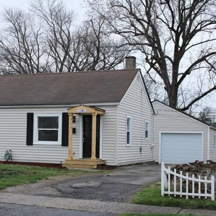 Buy this 4 bed house on 1727 Lancashire Road in Columbus, OH 43219