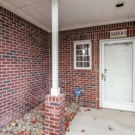 Image 4 - 14586 Moravian Manor Circle, Sterling Heights, MI 48312, USA - Condo for sale
