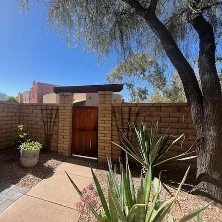 Image 2 - 66 E Castlefield Cir, Tucson, Arizona, 85704 - House for sale