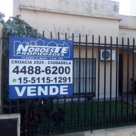 Buy this studio house on 136 - Eduardo Porrini 59 in Partido de Tres de Febrero, B1702 CHT Ciudadela