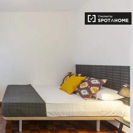 Rent this 9 bed room on Madrid in Calle de Arturo Soria, 161