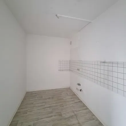 Rent this 2 bed apartment on Zerbster Straße 43 in 06124 Halle (Saale), Germany